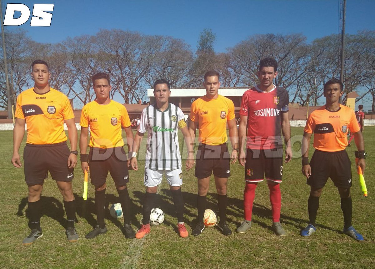 doble5inco's tweet photo. ¡COMENZÓ EL PARTIDO!
•
➡️ Por la 2da fecha del Torneo Provicial. Ya juegan en Apóstoles. Rosamonte ante A. Guacurarí. Seguilo en DOBLE CINCO. https://t.co/W3XLFdxaBM