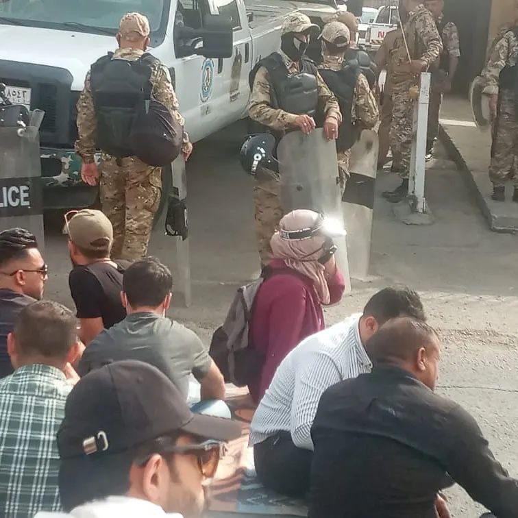 طالما إننا أصحاب حقوق مشروعه سينصفنا الله تعالى الحق يعلو ولايعلى عليه نطالب الجهات المعنيه المسؤوله عن حقوق شعبها ان تنصف العقود بسبب تهميشهم وفسادهم والغبن المستشري في مؤسسات الدوله حقوقنا مستبده
#عقود_تعليم_315_بلامصير

<a href="/MAKadhimi/">Mustafa Al-Kadhimi مصطفى الكاظمي</a>