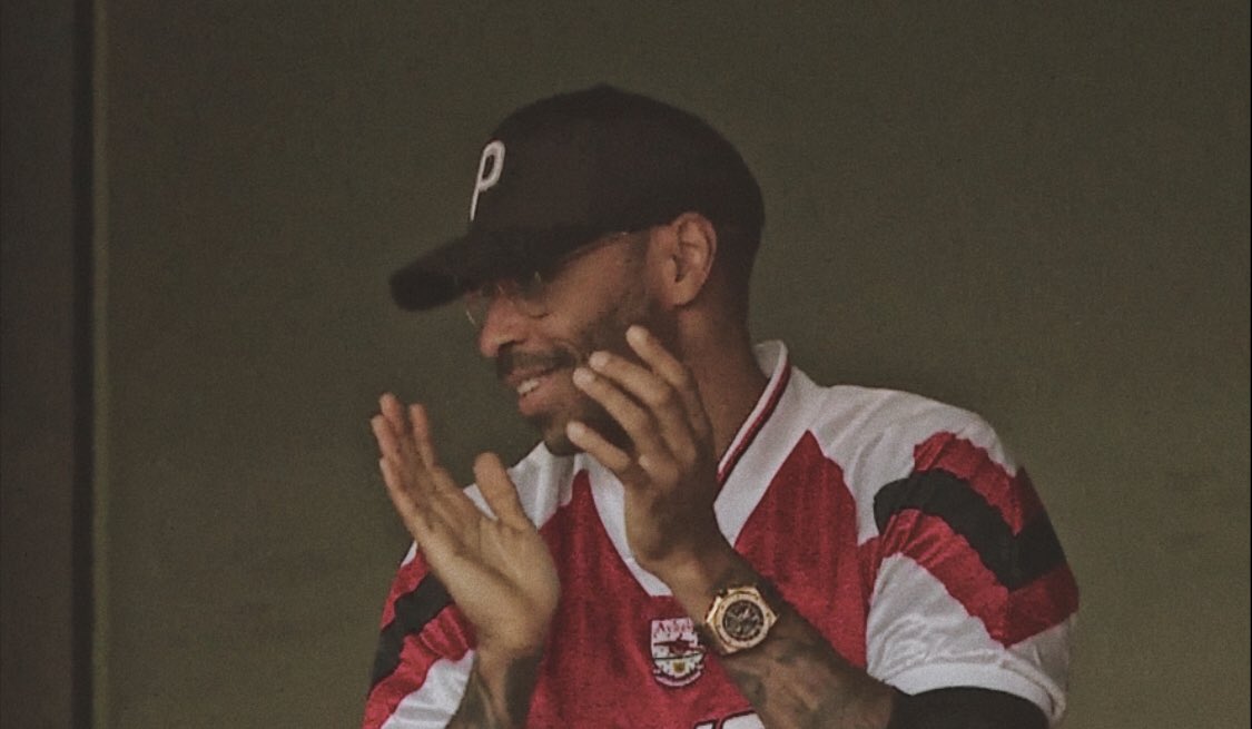 FAOa_kcVIAUpTn5?format=jpg&name=medium