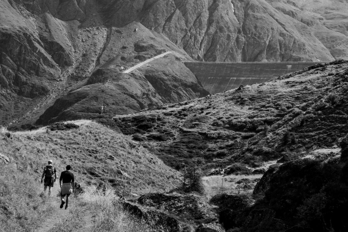 MaximeSaudan's tweet photo. Galapagos - Grande-Dixence Dam - Sydney - New York

Black and white pictures from all around the world. I feel that somtimes the colourness brings out feelings that were hidden. https://t.co/d3TuWtZepu