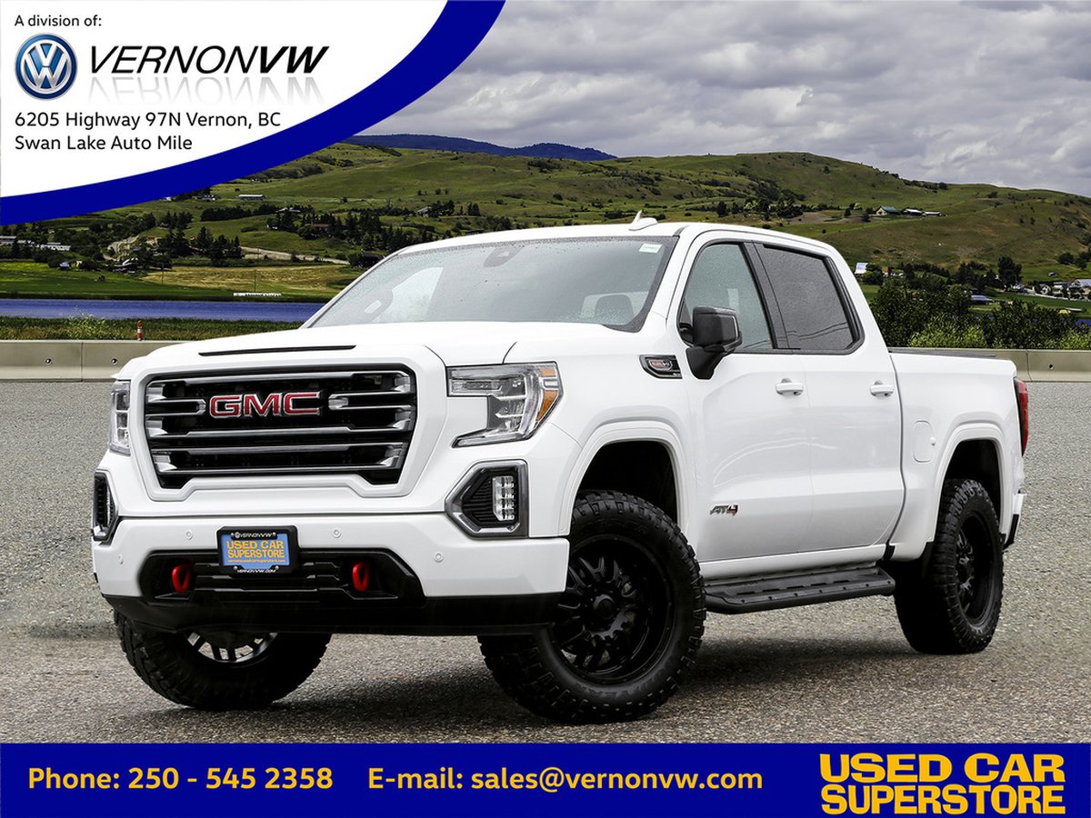 Have you seen our newest arrival? Come in and see our new 2019 GMC Sierra 1500 New Crew 4x4