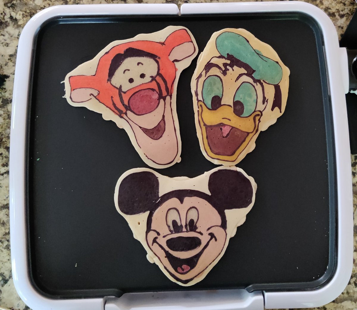 PancakeSunday1's tweet photo. Just a few #PancakeSunday Disney friends. https://t.co/Ousfrk5rU7