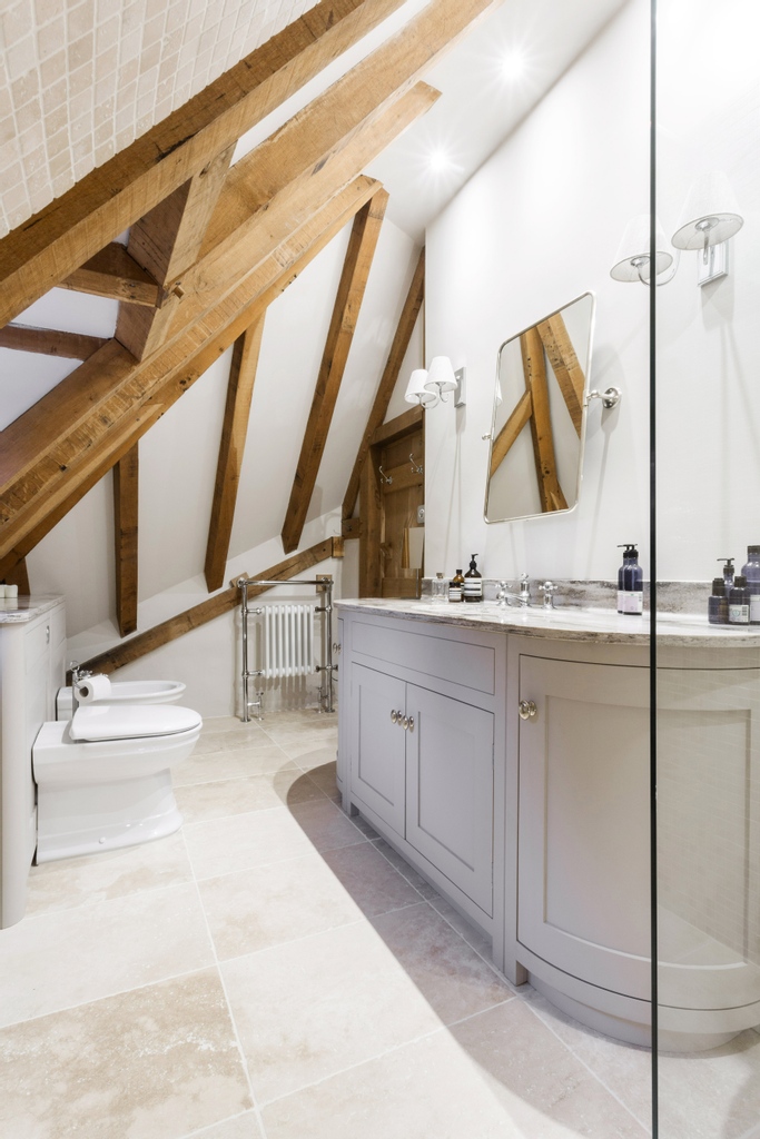 At Arbor Lane, we don't just take on full-room projects. If all your client needs is a freestanding cabinet, we can make this for you.⁠ #ArborLaneInteriors #bespoketradefurniture #tradekitchens