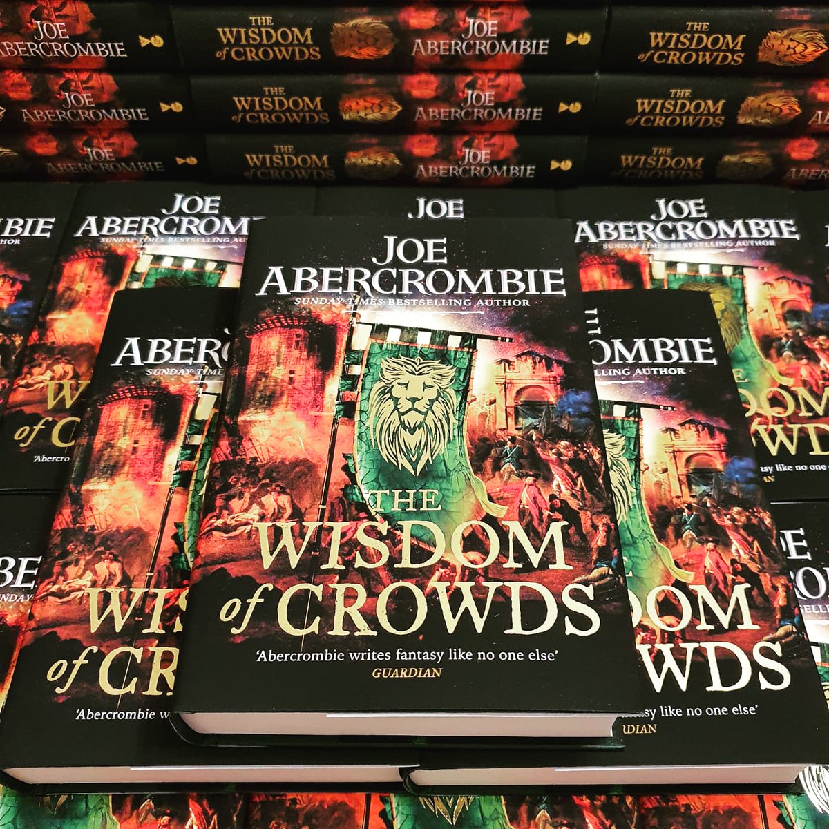 Anyone want a free copy of The Wisdom of Crowds by <a href="/LordGrimdark/">Joe Abercrombie</a> 🤷‍♂️?

RT to take part 😁

2 winners ❤