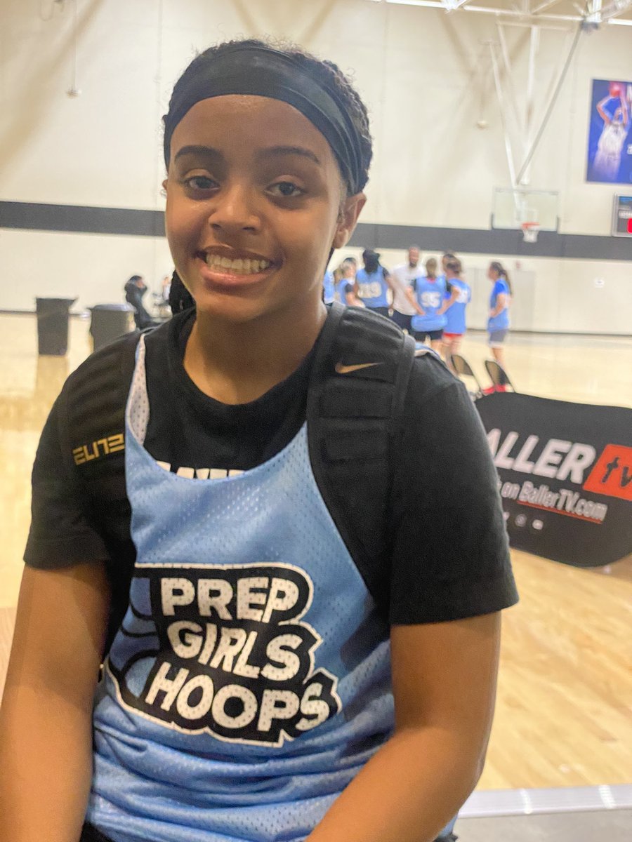 WardrobeOnHeels's tweet photo. @ssssheriff2025 #sundayvibes at @PrepGirlsHoops #basketball kid https://t.co/aqSMYp6DQX