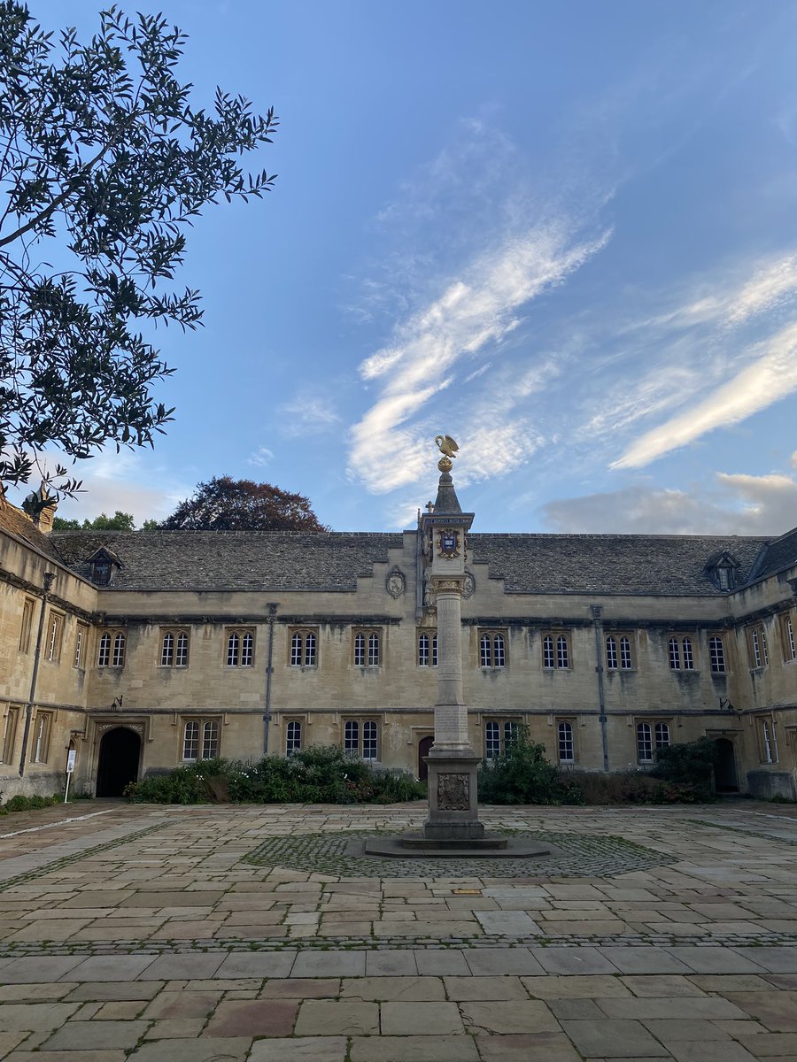 I’m thrilled to be part of the teaching faculty for <a href="/OxfordCultural/">OxfordCulturalLeaders</a> as we host our first in person event since 2019. Couldn’t have asked for better weather. #OCLResidential2021