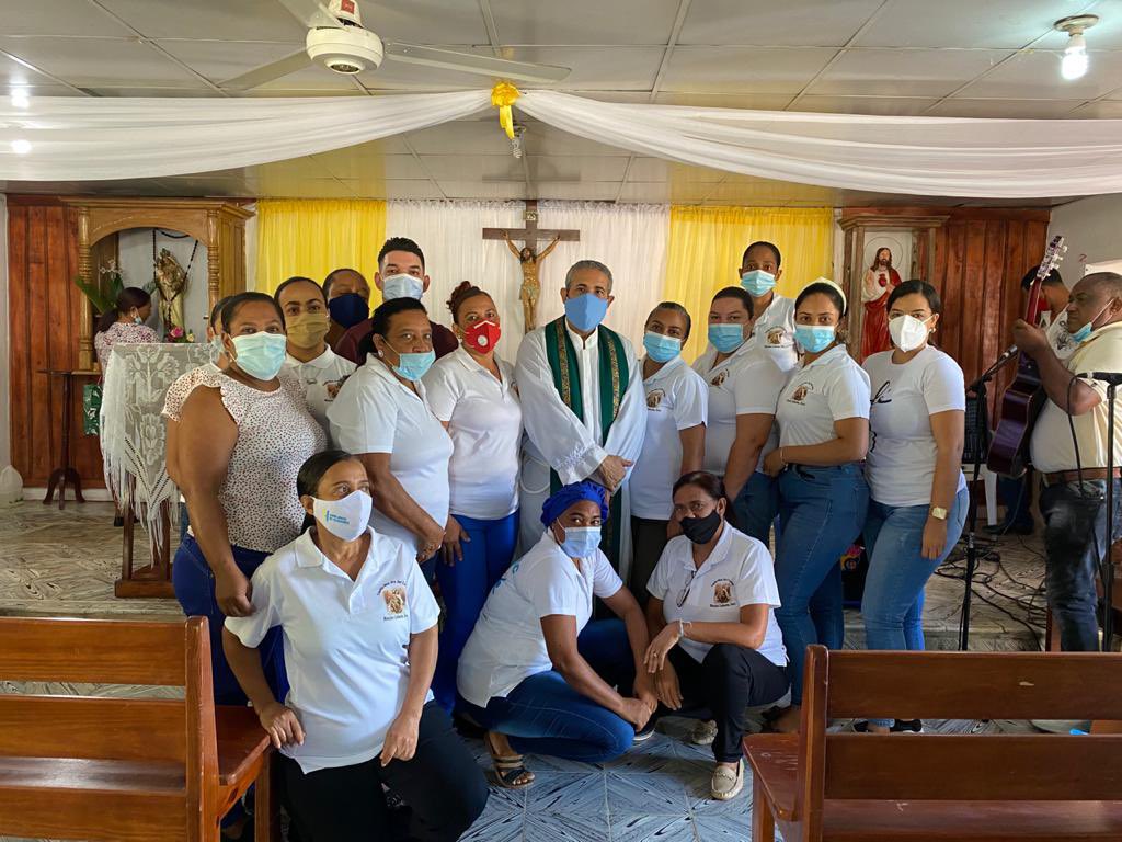 Seguimos en pie de lucha hasta lograr nuestro objetivo.  Asociación Jóvenes Promoviendo el Desarrollo Comunitario JOPRODEC. Por la Construccion de nuestro templo. <a href="/Angeldelacruzh/">Angel De La Cruz</a> <a href="/luisabinader/">Luis Abinader</a>