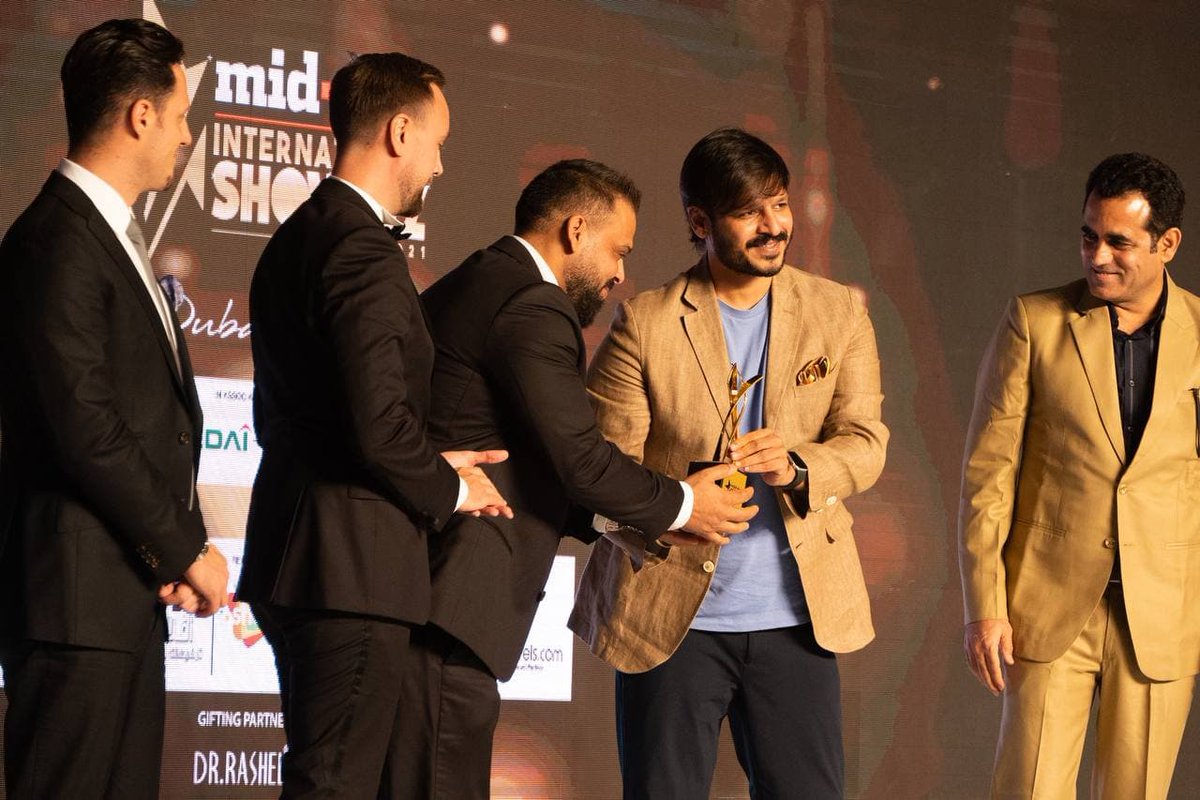 _OmegaPro's tweet photo. 🇬🇧OmegaPro receives the awards for “The Best Finacial Services Platform 2021” and “The Best Fintech Start-Up 2021” here in Dubai 🏆

We thank the entire OmegaPro family for your consistent hard work and dedication in order to make this happen for us! 🙏🏻#weareomegapro https://t.co/zpfUDfFkFp