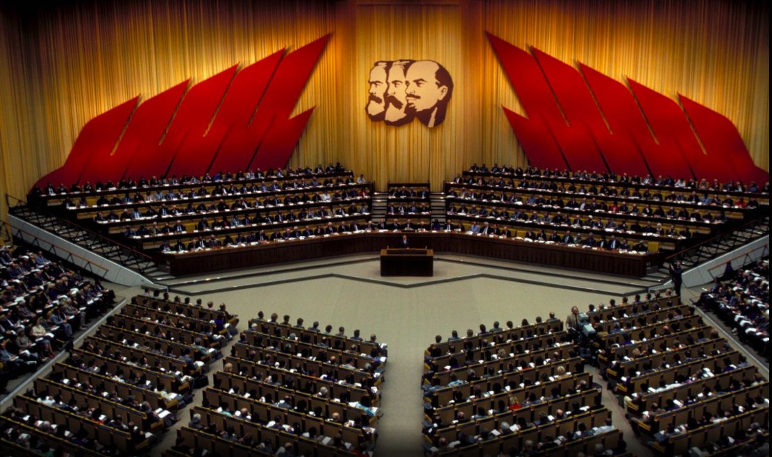 SDKoleksiyon1's tweet image. Parteitag der SED (Sozialistische Einheitspartei Deutschlands) - DDR (Deutsche Demokratische Republik).
1986 yılında yaklaşık 8000 üyenin katılımıyla gerçekleştirilen, Sosyalist Birlik Partisi (SED) 11. Genel Kurulu - Alman Demokratik Cumhuriyeti (DDR).