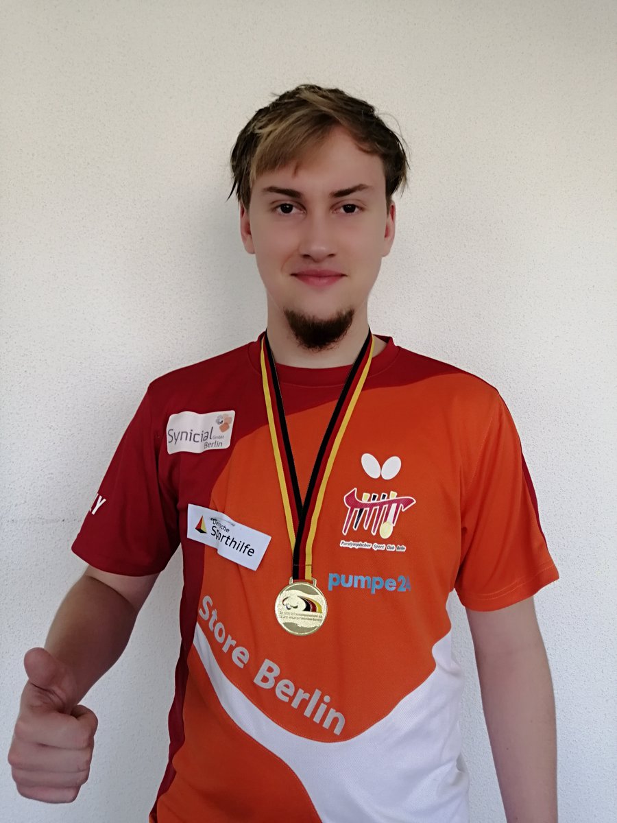 MaxKroeber's tweet photo. Erneut bin ich Deutscher Meister (u25) in der WK 11. #ParaTischtennis Danke an alle die mich immer unterstützt haben! https://t.co/GQCLaRyiAg
