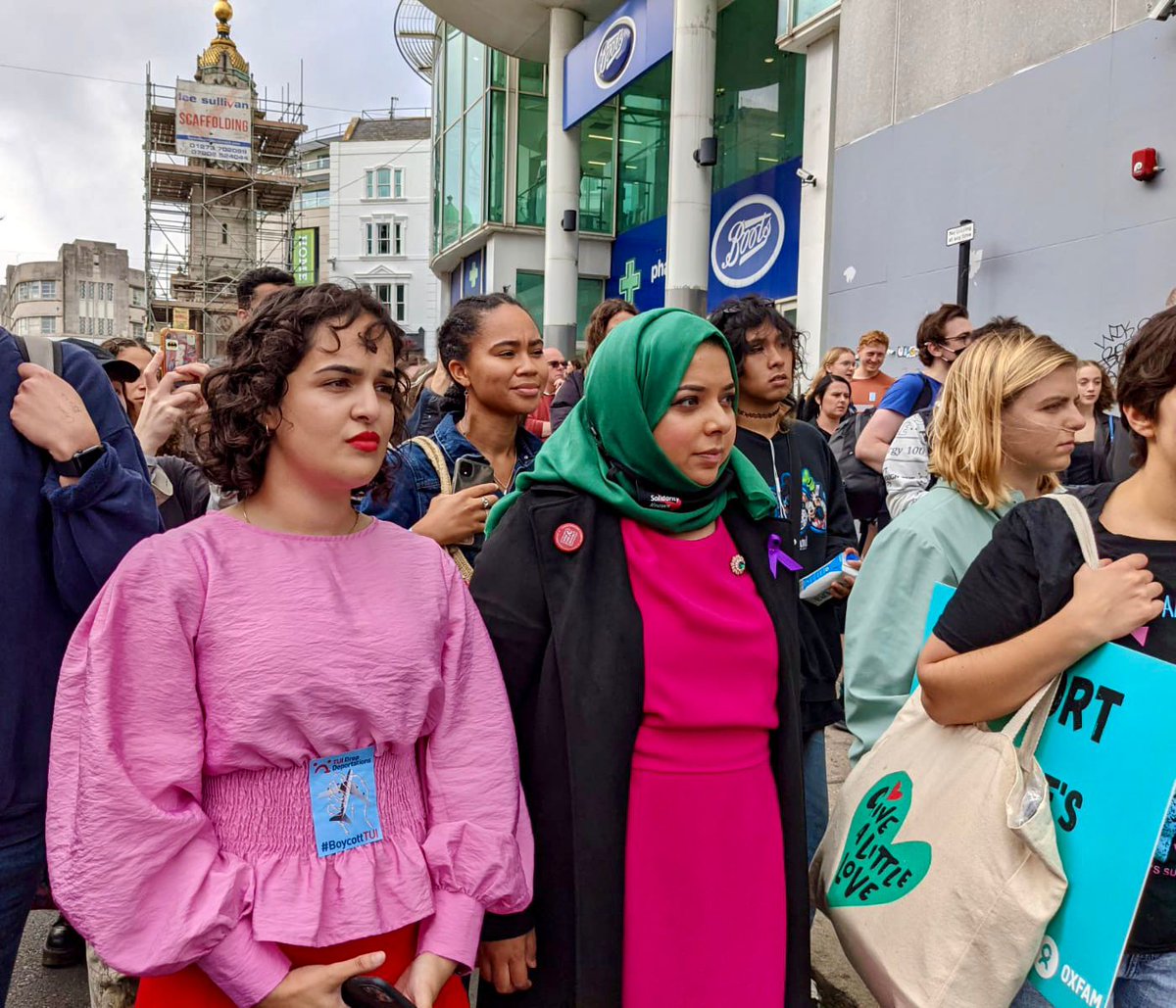 NadiaWhittomeMP's tweet photo. We marched through Brighton to demand that @TUIUK stop running brutal deportation flights.
These flights tear families apart, send people to countries they have no memory of and put lives in danger.
Companies making profits from suffering are complicit.
#StopTUI #TWT21 https://t.co/6P5Lw2pkhM