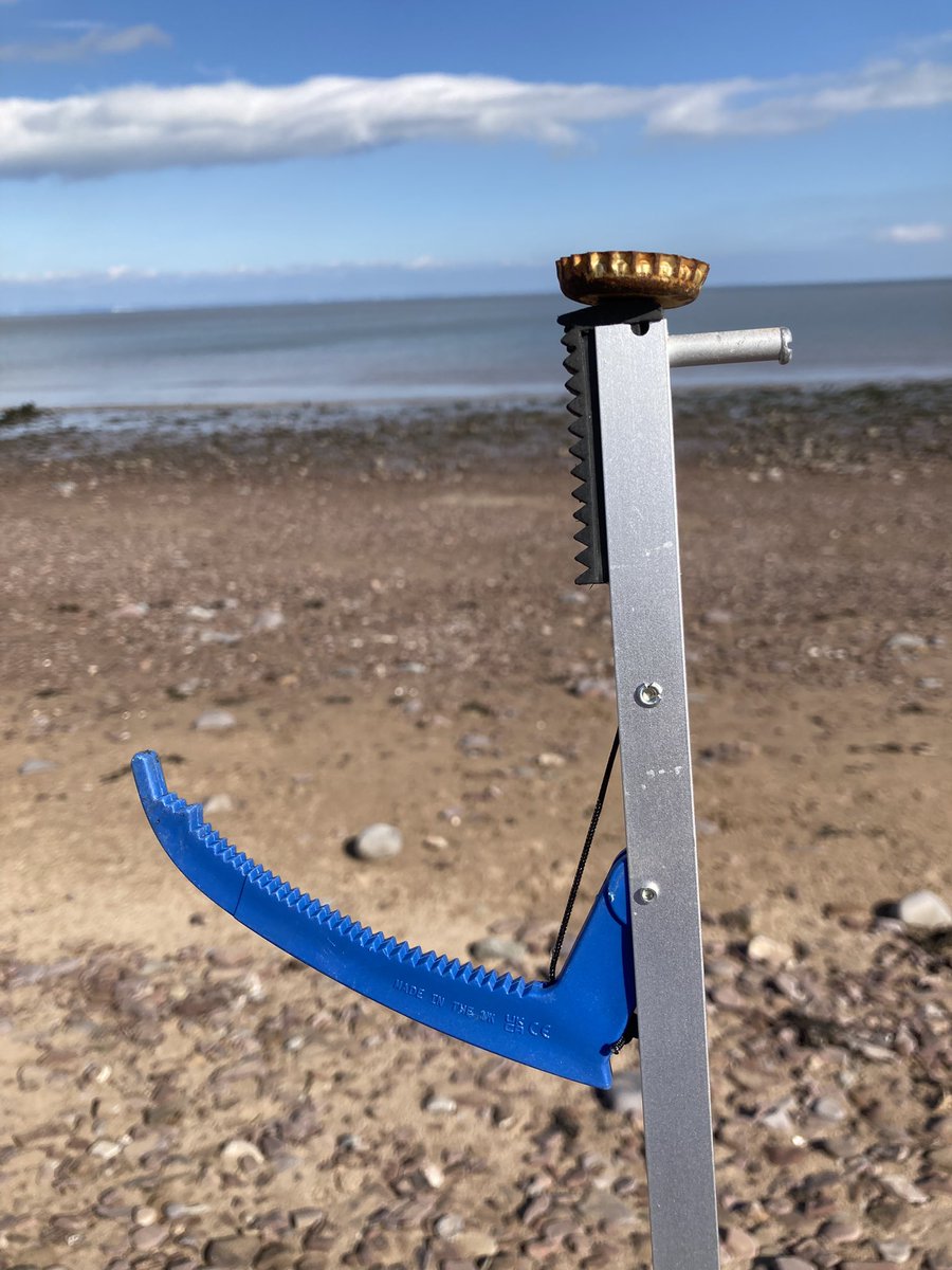 weloveourbeach's tweet photo. Love the magnetic strip on the end of our new @Waterhaul1 #litterpicker. Made from #recycked #facemasks. #ReTasktheMask Great for #bottletops. We found loads at this weekend’s #beach cleans as a part of the #GreatBritishBeachClean #PawsonPlastic #LeaveOnlyFootPrints https://t.co/gcpx0Q0IMr