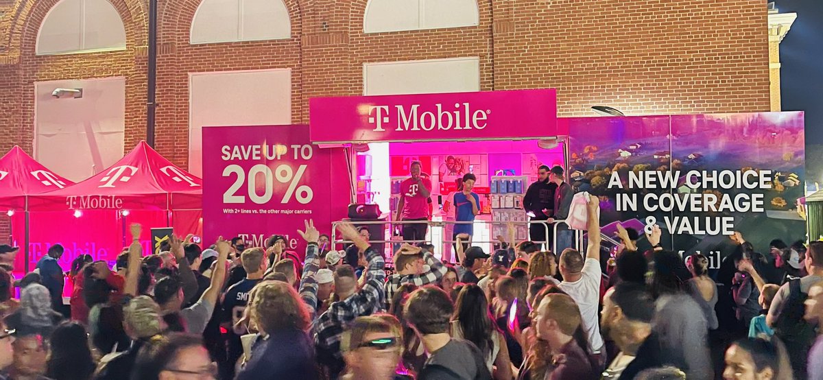 Come to #TheBigE and raise your hand it you want 25% off for LIFE , FREE tablets, FREE watches, or a FREE phone. We’ve got you covered!