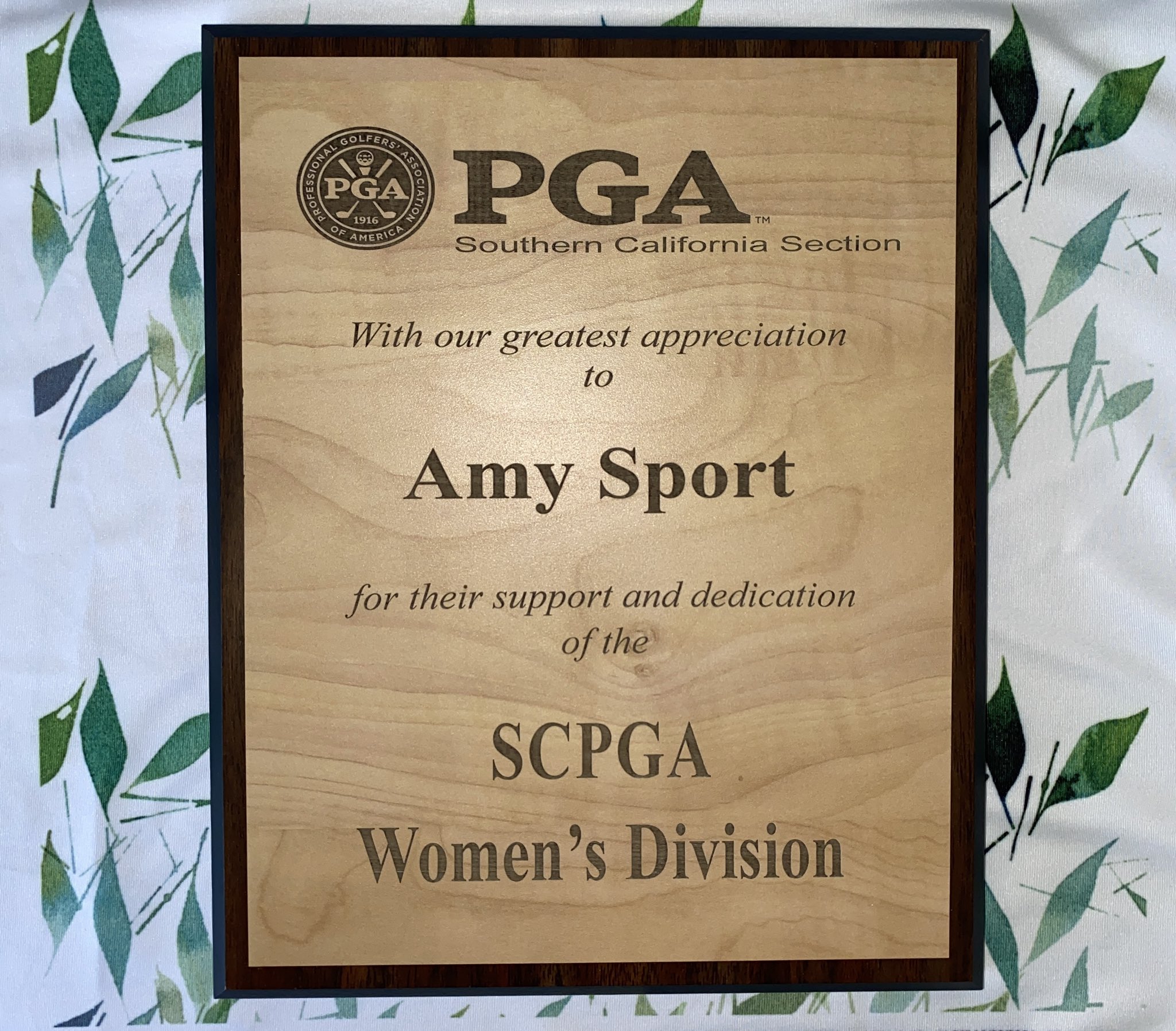 Women's Golf Apparel & Sportswear Peak Performance & Perfect Fit