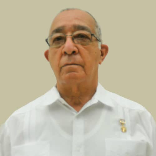 RoxanaBorrell's tweet photo. Homenaje póstumo a Eladio Julián Fernández Cívico, Héroe del Trabajo de la República de Cuba. 27/9 Lugar: Loma y 39, GEOCUBA, de 10hrs a 12hrs. #Cuba Gran pérdida de este líder y ser humano para el colectivo de #GEOCUBA, familiares y amigos https://t.co/Qehsjjin2H