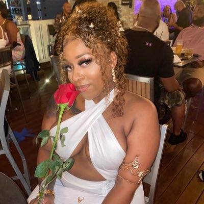 _livelux's tweet image. #NewProfilePic