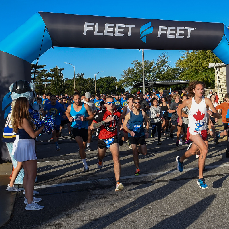 StLouisBlues's tweet photo. Blues win on Saturday, 5K on Sunday...what a way to spend a weekend. Thanks to everyone who joined us this morning for the fifth annual #BlueNote5K, presented by @together_cu!