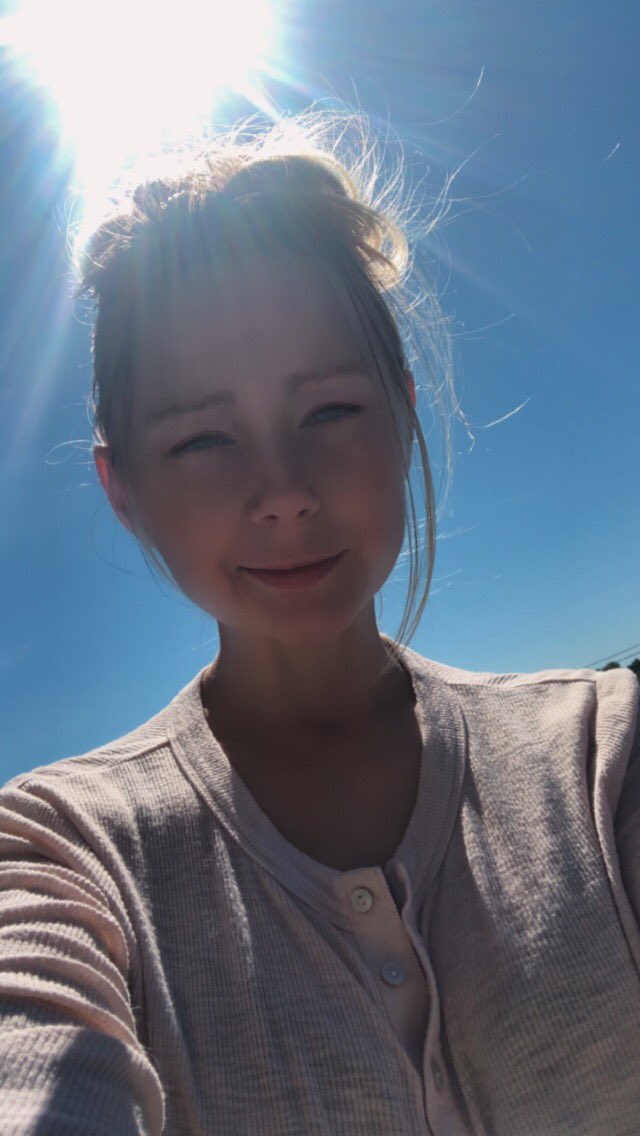 💦pαttчcake💦 on Twitter: "Are you enjoying this sunny Sunday? ☀️ https