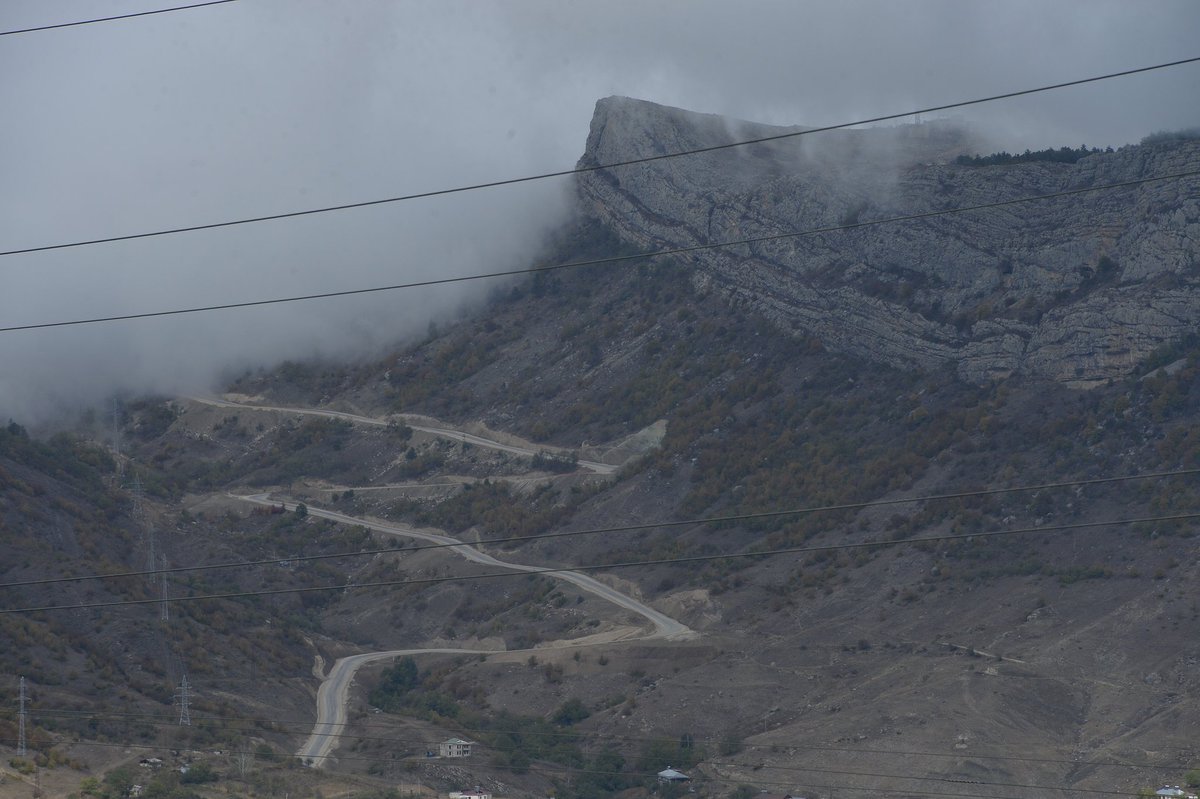 orkhan_azim's tweet photo. Dumanlı Şuşa...
#KarabakhisAzerbaijan #shusha #dashalti https://t.co/gXyRlSWdgU