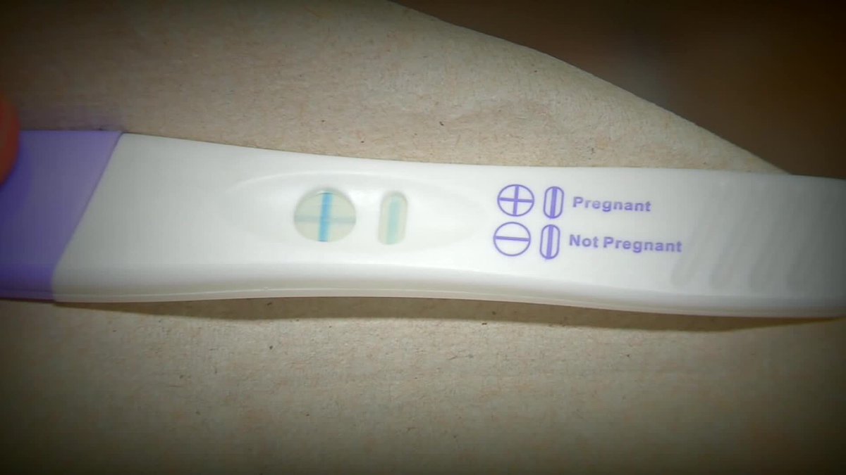 Полоски адидас. Полоски адидас. Тест две полоски это что значит. Три полоски. Две полоски на тесте.