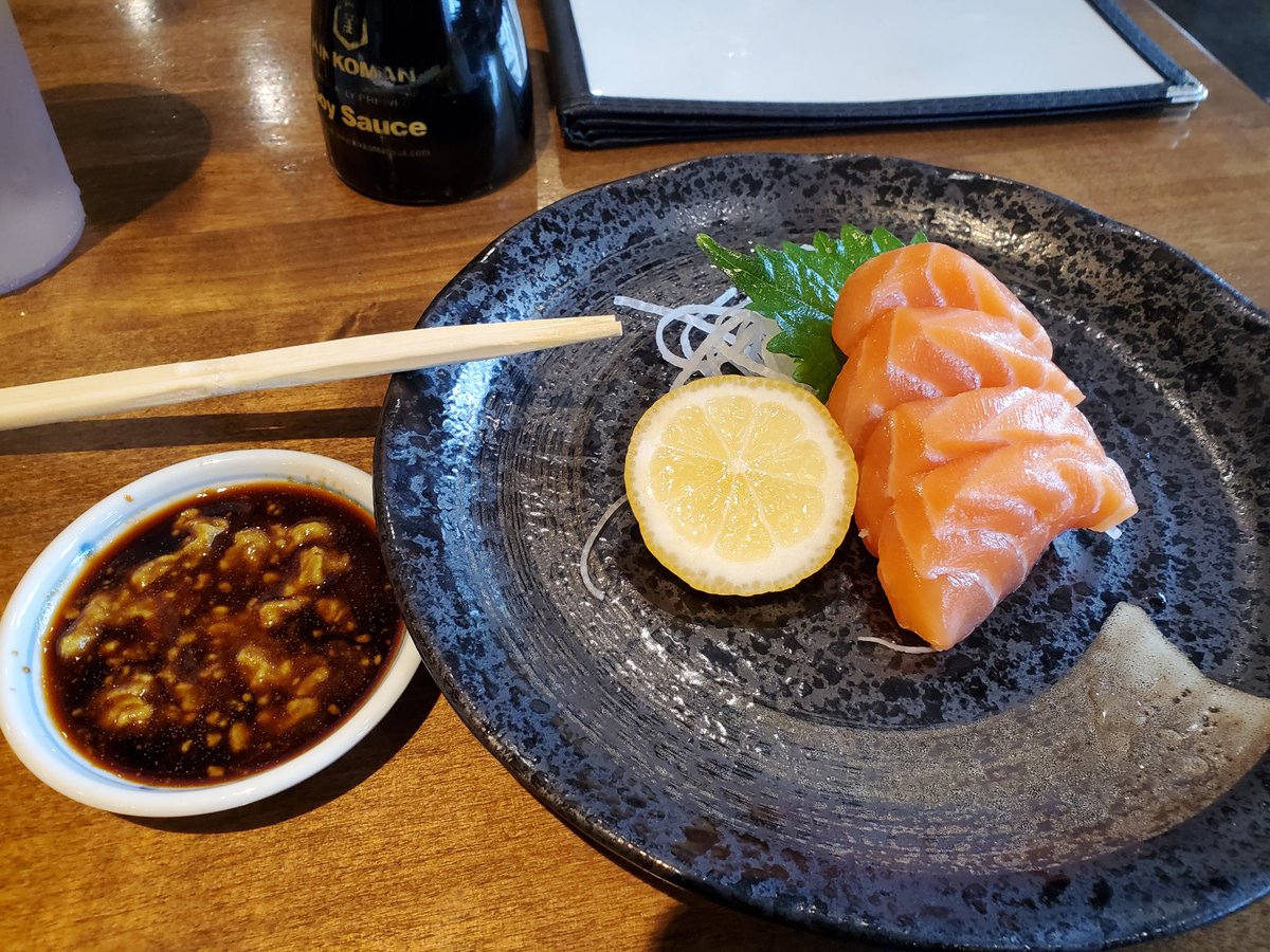 DesignerC_MAK's tweet image. Anniversary Day 2...Not bad at all! #GoodForMe 😃