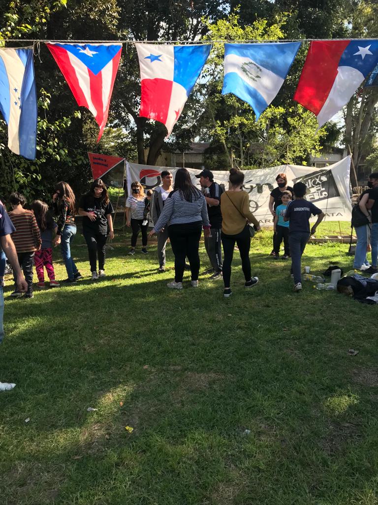 ezequielgonzal1's tweet photo. Encuentro @chicxsdelpueblo .

@PantalonCort 
@malenisima97 https://t.co/HSsb2WSWlW
