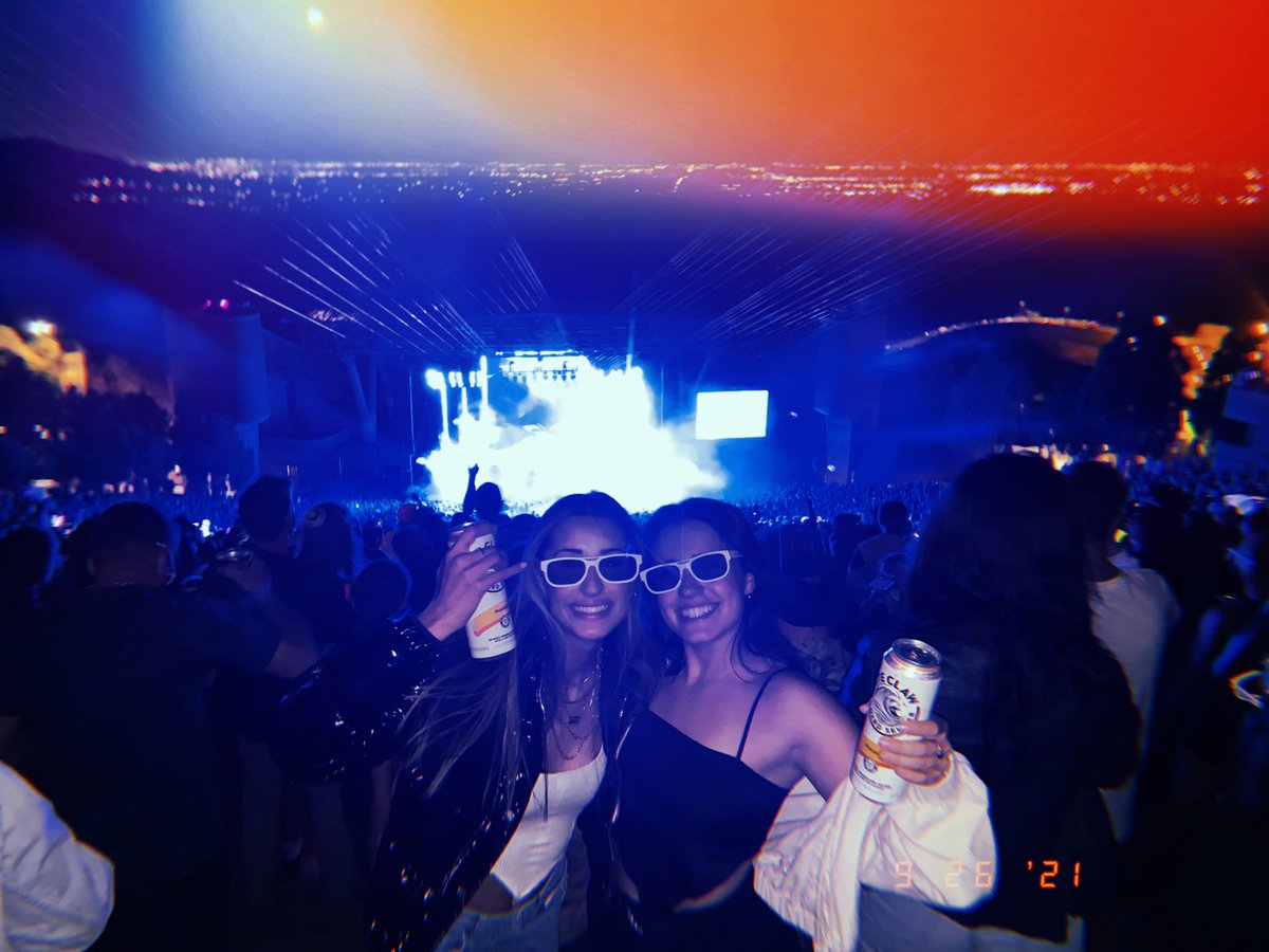 tberg__'s tweet photo. I saw a 3D concert at Red Rocks Amphitheater… unreal. https://t.co/56V1J9dMff