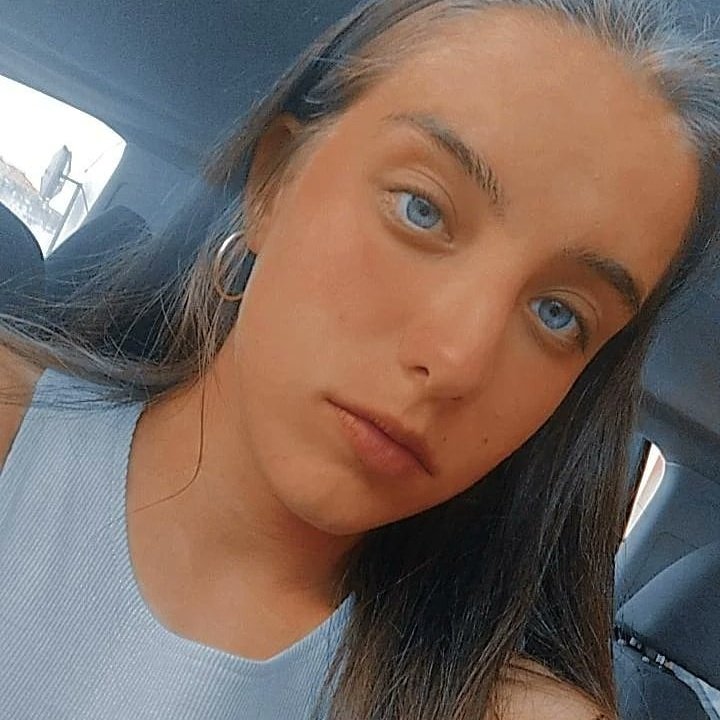crisxwlls's tweet photo. i'm still alive i promise 🥺💛 https://t.co/FZthe4fQat