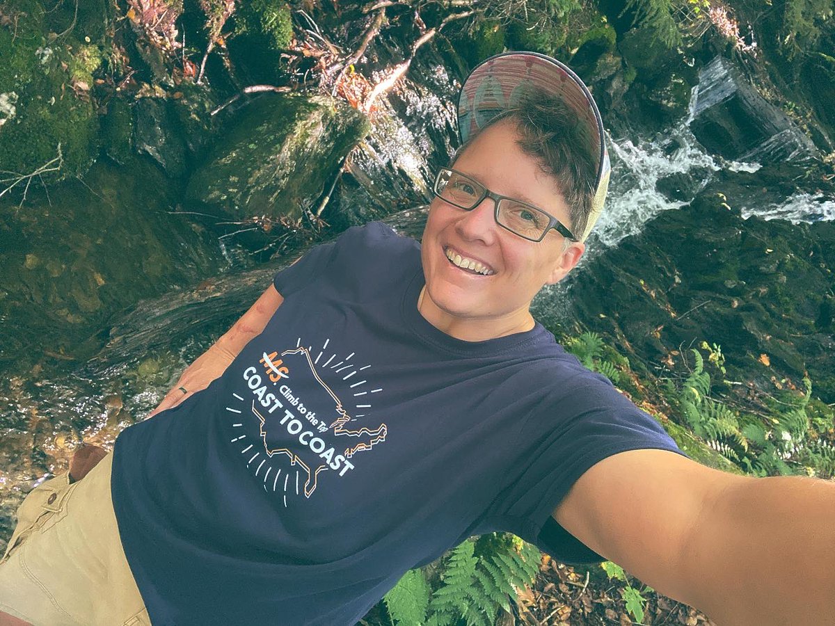 EnterRaiden's tweet photo. W/our @BOMBAS socks & my @KEEN footwear, we did #ClimbToTheTop for @mssociety & my girlfriend. We hit up #MountGreylock @MassDCR. My girlfriend is #Winning every day. And yes, #PocketsTheOtter joined us.#QueerHiking ๐ณ๏ธโ๐๐ณ๏ธโโง๏ธ #CureMs ๐งก #FUMS #MsDoesntDiscrimninate https://t.co/lyDSkr0V6P