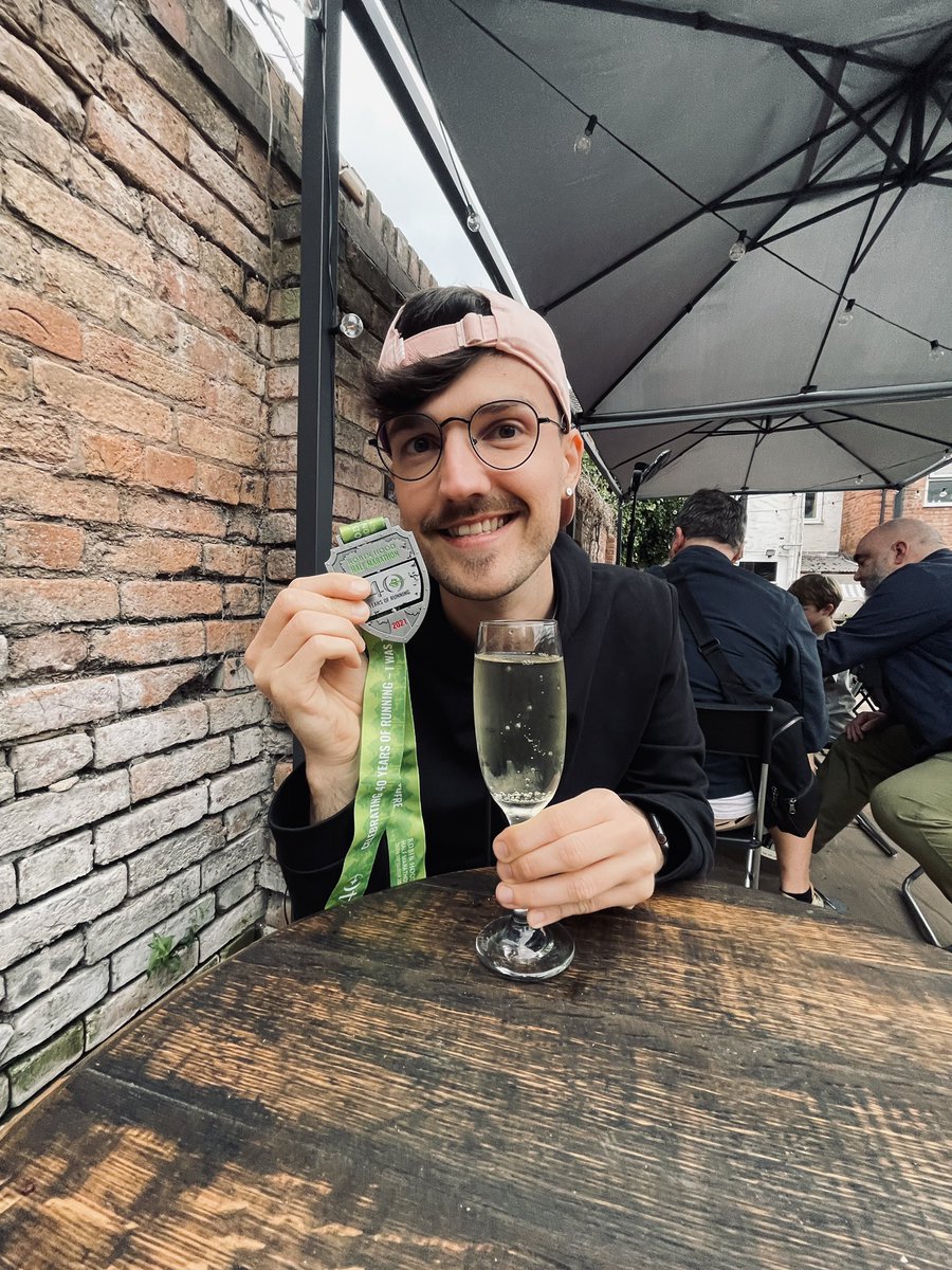 falcoretweets's tweet photo. So thrilled with my 2hr 14min finish time today at @RobinHoodHalf + I’ve raised over £600 for @stammer 😭 Such an emotional day. Thanks to everyone who has sponsored me and supported me. 💜 #robinhoodhalf https://t.co/Dw9Msz8mxe