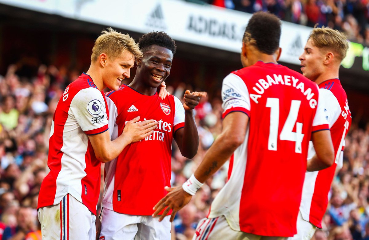 My all time team..... We don't give up...... #WeAreTheGunners