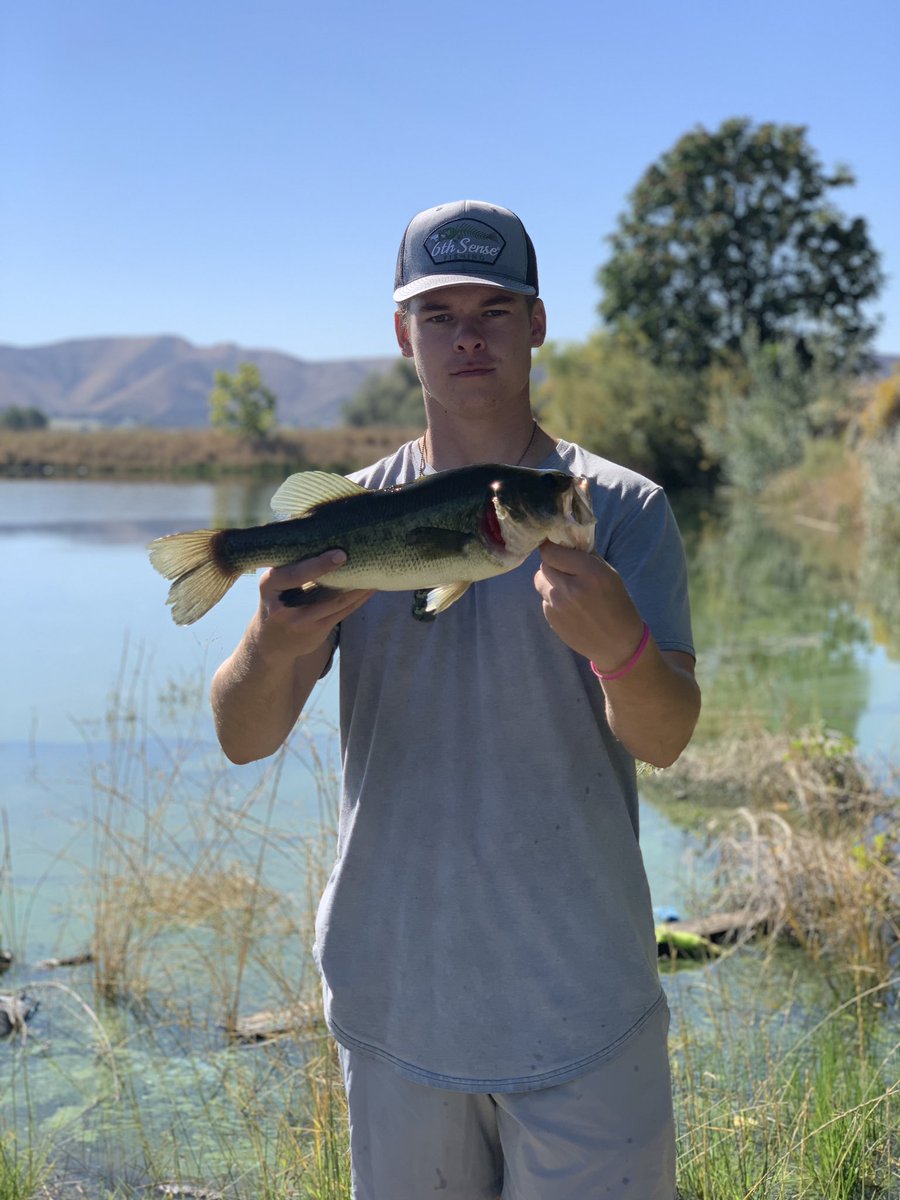 Yall ain’t followin me on fishbrain playin with me man