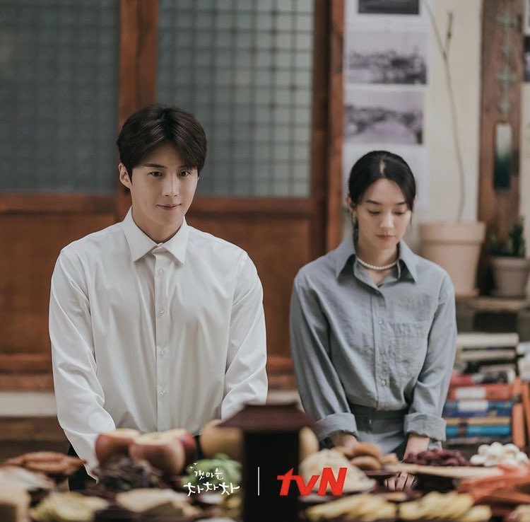 cconann's tweet photo. #HometownChaChaChaEp10 โอ้ยอีพีนี้ดีแบบไม่ไหวชอบความที่หัวหน้าฮงกับหมอฟันเป็นคนตรงๆอะแม่ฮืออออมันดีมั่กอีพีหน้าเกียมตัวดูเค้าคลั่งรักกันค่ะทุกโค๊นโคตรดีเลยจริงๆพอ.จะหล่อไปไหนก่อนเอาดีๆนอกจากจะคลั่งซีรีส์เรื่องนี้แล้วชั้นก็คือคลั่งพระเอกไม่หยุดเด้อโดนตกอย่างสมบูรณ์แบบค่ะ💘✨ https://t.co/QuHrbvQalL