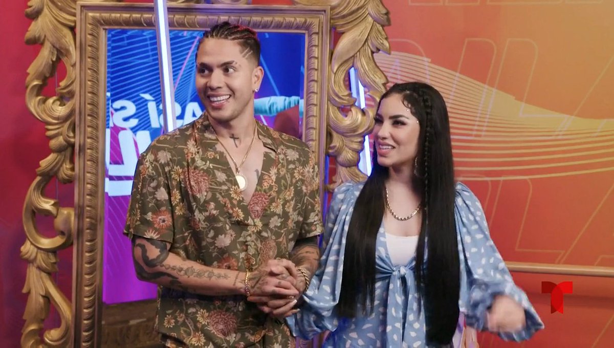 kimloaizacharts's tweet photo. Reportense con un RT los que ya están listos para ver a Kim Loaiza y JD Pantoja hoy en #AsiSeBaila 🕺🏻💃🏻🔥

TEAM JUKILOP https://t.co/iwWYm9CQRq