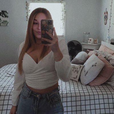 juliannarochel's tweet photo. #NewProfilePic https://t.co/3caMUbjkNK