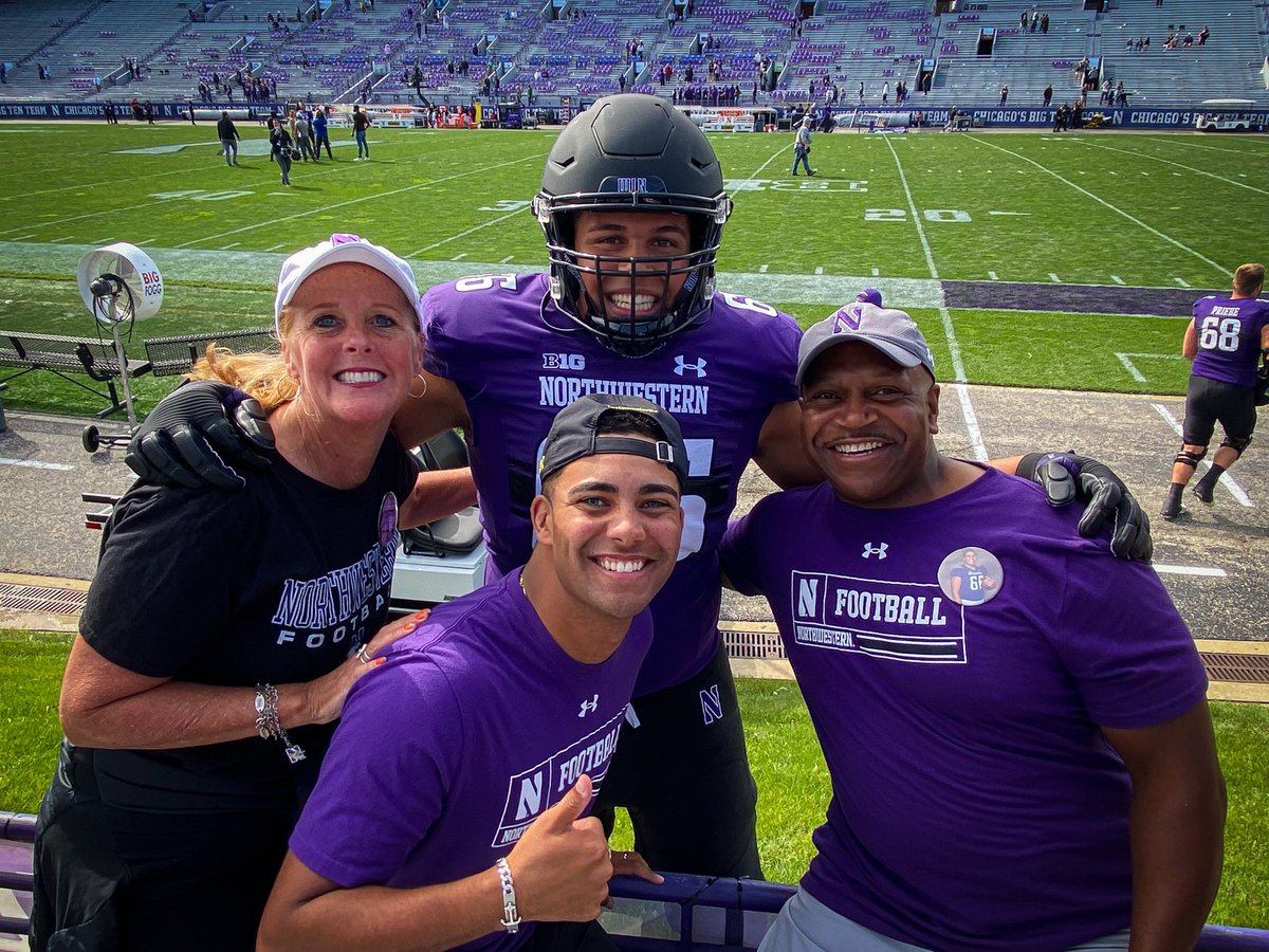 BlakeEdwards55's tweet image. No better way to spend our Saturday!