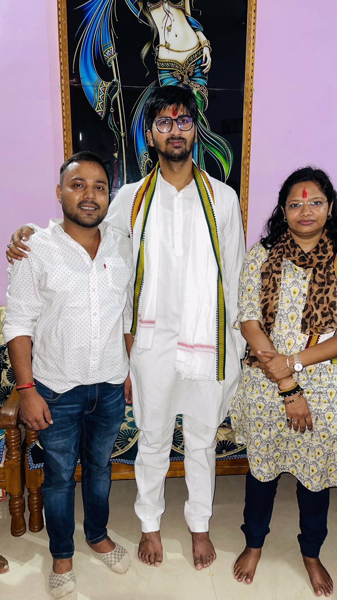 AnkitVermaIYC's tweet photo. आज युवा कांग्रेस द्वारा मुंगेली एवं लोरमी में आयोजित विधानसभा स्तरीय युवा संकल्प शिविर में राष्ट्रीय सचिव एवं छत्तीसगढ़ सह प्रभारी एकता ठाकुर जी एवं प्रदेश युवा कांग्रेस् अध्यक्ष आदरणीय कोको पाढी जी के साथ ...@Cocopadhi https://t.co/4cl5QxWQ3Q
