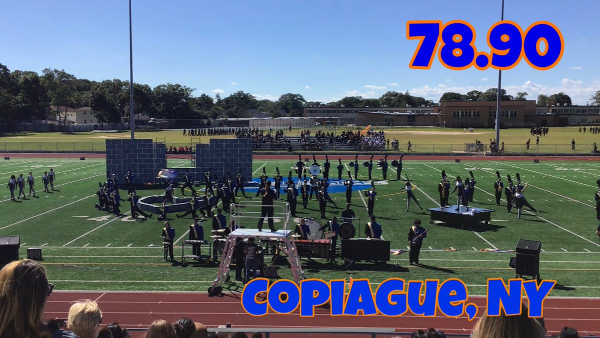 MalverneBand's tweet photo. A great show today! Letβs keep climbing! #nysfbc2021 #prideofmalverne2021 #family #letsgetpumped @MalverneMusic @MalverneHS @supt4kids https://t.co/XlQGz37RBo