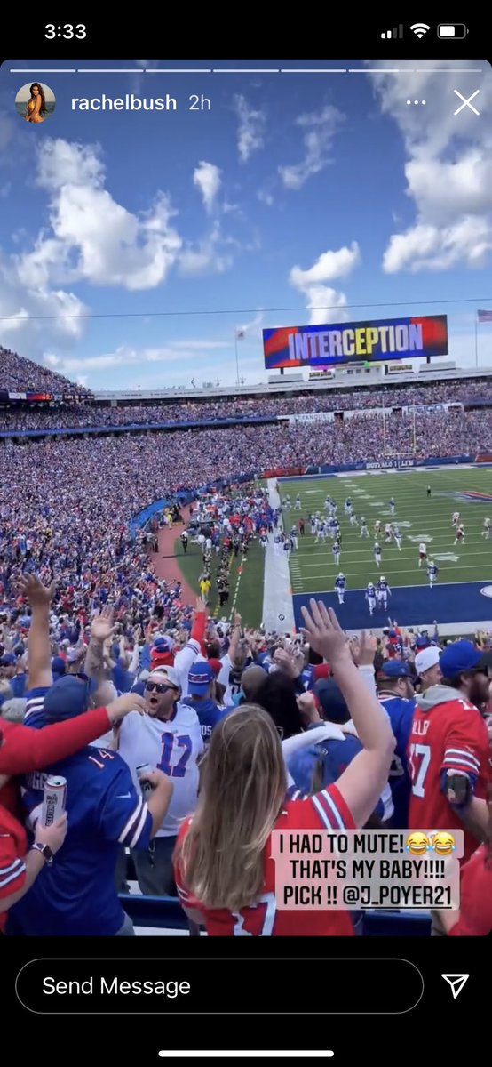 loft6458's tweet photo. At least one unvaccinated individual got into the bills game, maybe a fake vaccine card? Hmmmm Rachel? https://t.co/46i7Dw0IKf