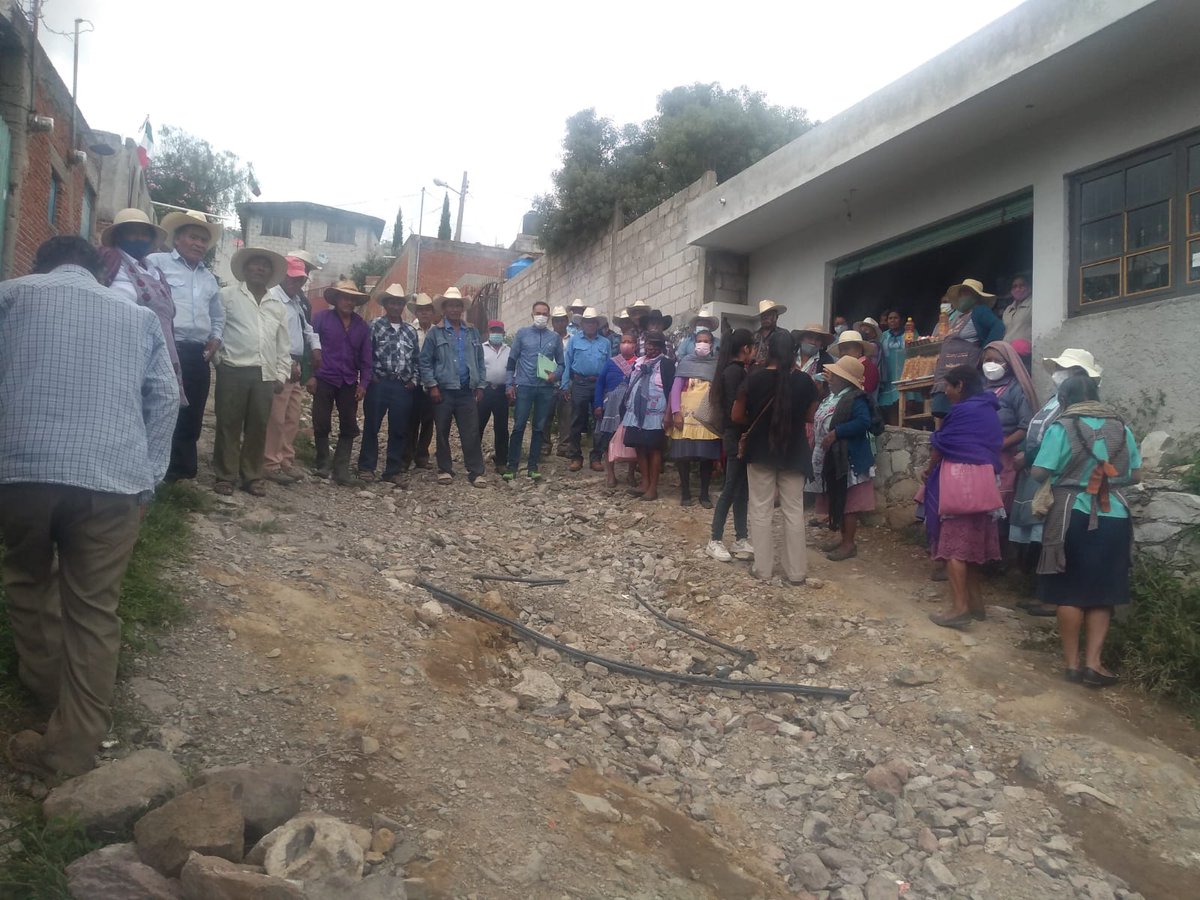 abiud_castillo's tweet photo. Independientemente de los resultados del pasado 6 de junio sigo en el  apoyo  A quiénes más lo necesitan y lo más importante estar en contacto directo con la gente https://t.co/NCVE4yhjiw