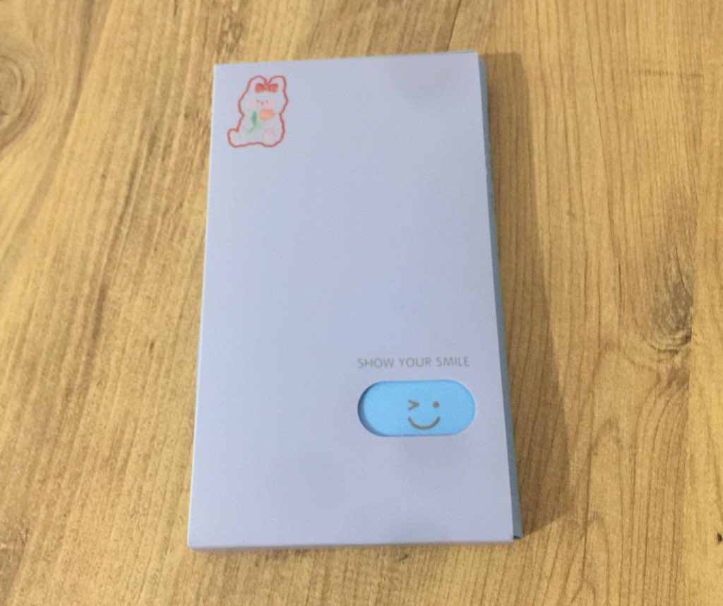 YE0S99's tweet photo. Üclü binder satis

-arkali onlu koyarsaniz 120(?) pc aliyor  
-ustundeki stickeri isterseniz cikarabilirim 
-bazi sayfalarda cok minik hasarlar var aldigimda boyleydi 
-30₺
-ödeme ib4n karg0 istediğiniz gibi 

@peacrry @bujo_go @trpctakas @kpoptradetr @kpopsatistrade https://t.co/gqgU6BXCRI