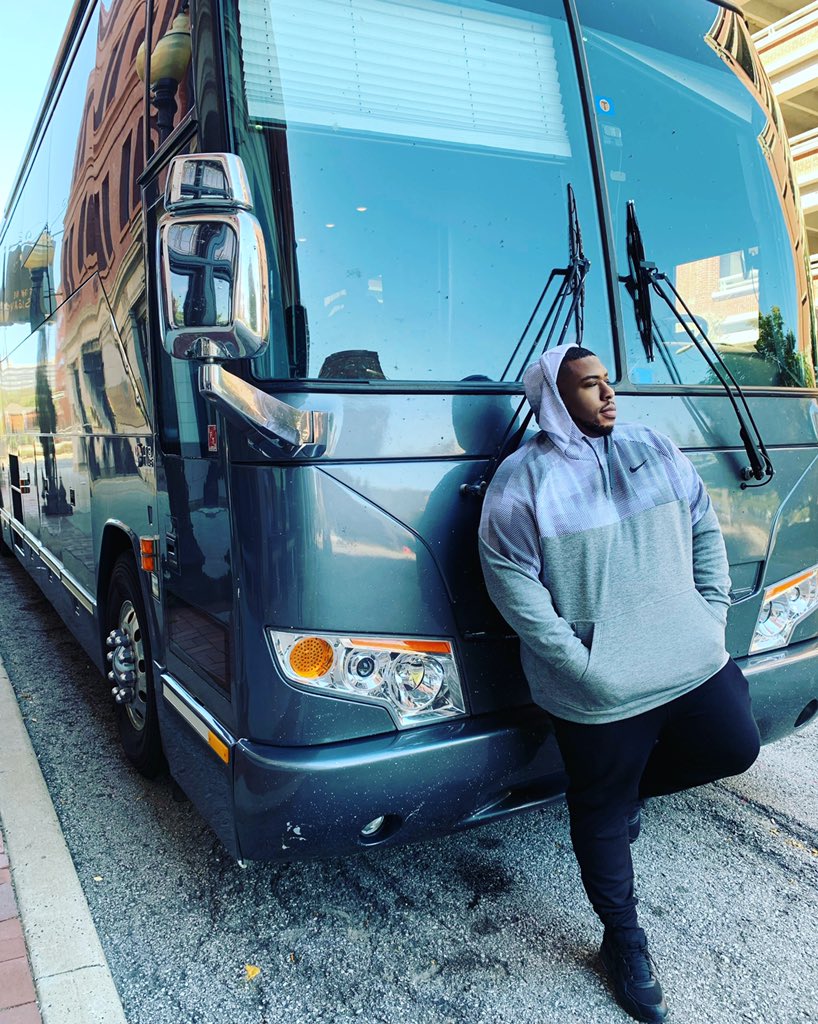 bigmike2987's tweet photo. See y’all tonight #kansascity #missouri  #BIGMIKEHART #solidtour #BoneyJames #music #tour #travel #instagram #blessed #bus #iphone #photography https://t.co/XcJMkFwtOD