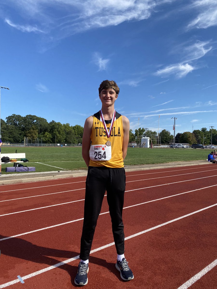 TuscolaXC's tweet photo. Medalists from Spartan Classic: Josiah Hortin 6th, Jackson Barrett 18th, Logan Wallace 44th, Riley Nolan 59th, Will Foltz 82nd, and Bryce Graves 84th out of 156 total boys. https://t.co/FVBIFayKOz