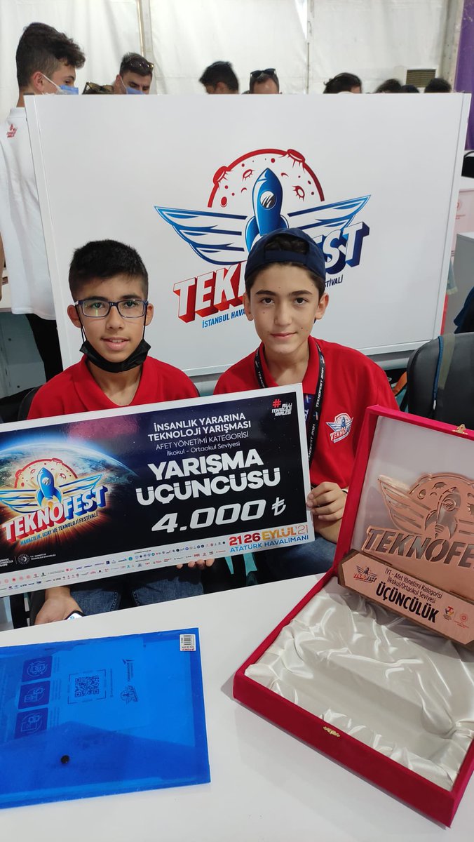 MalatyaMem's tweet photo. Türkiyem Ortaokulu Öğrencimiz Ömer Faruk Şen Teknofest İnsanlık Yararına Teknoloji Yarışmasında Türkiye üçüncüsü oldu. Tebrik ederiz.. @tcmeb @teknofest @TCMalatyaV @KanbayBattal https://t.co/RmQbenrNhQ