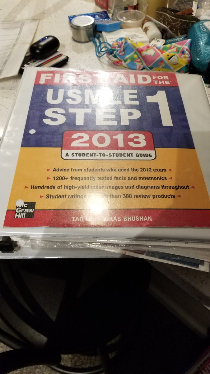 wli1016's tweet photo. Moving next week and finally throwing out this dear dear part of my heart and soul. Looks like some of my multicolored notes need some updating though... #medstudentlife #finallyanattending https://t.co/0uR5hmNaoU