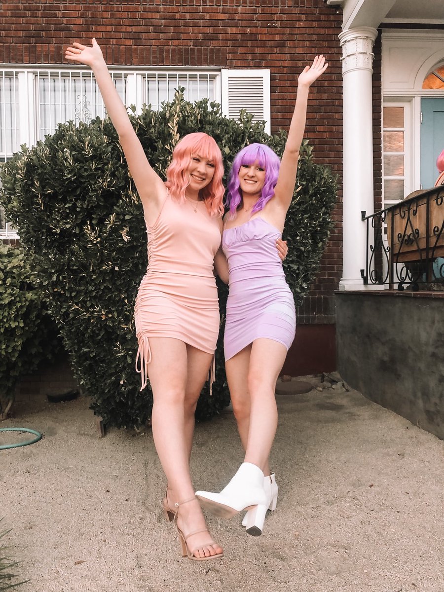NevadaPiPhi's tweet photo. When in doubt, wig it out!! 💜 We had so much fun hosting our New Member Dance this past Friday for our incredible new member class! ✨ https://t.co/D1BrCJ2z2y