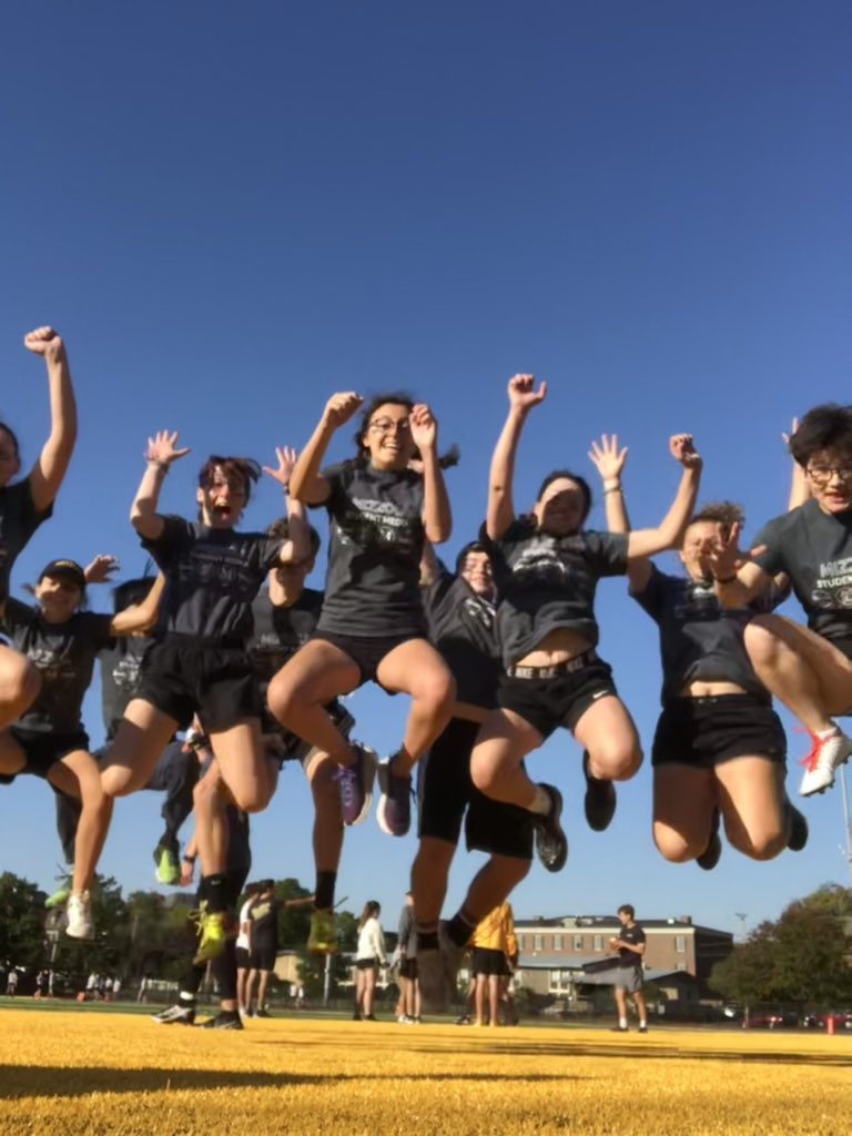 ellielin_'s tweet photo. Call me a biased journalist but @ZouStudentMedia had the best team https://t.co/VXtr1pJr20