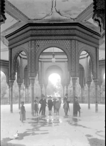 LizOsorio_'s tweet photo. Hoy es el cumpleaños del vecino más ilustre de #SantaMaríaLaRibera @stamalaribera, cumple 111 años de ser el anfitrión de reuniones y paseos en esta bella @StaMarialaRiber,donde ha visto crecer, envejecer a sus habitantes y ha soportado el paso del tiempo.
¡Felicidades! https://t.co/NvzUwEWMry