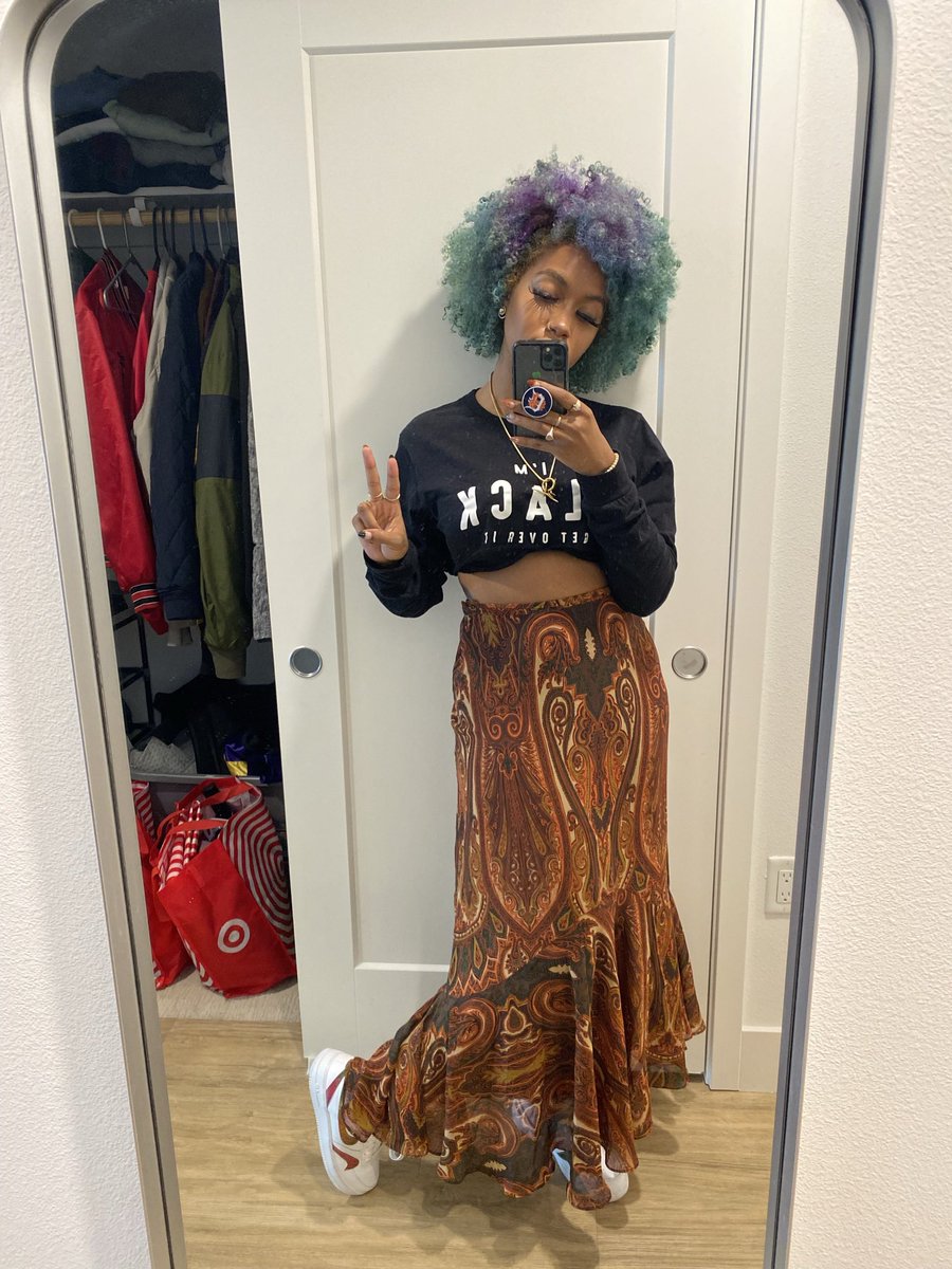 nadthisnadthat's tweet photo. If you scroll past this quote a 🔥 🔥mirror selfie https://t.co/pgNrKPEKwf