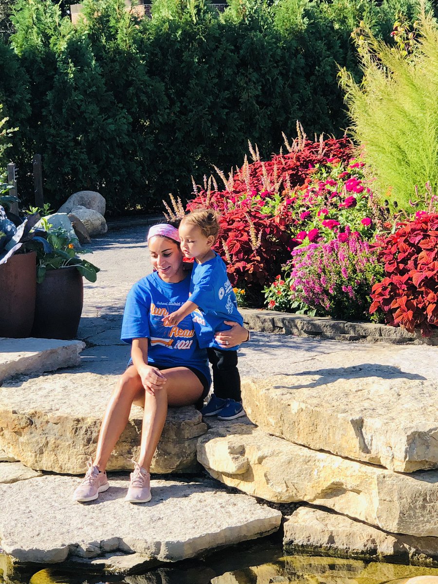 CarrieAzab's tweet photo. A beautiful day at @CantignyPark supporting the @D54schools #54Run2Read. We certainly did not set any PRs. We slowed down, stopper to smell the flowers, and checked out the Koi Pond. Happy to support such a great cause! #SproutingReaders #WeAre54 #WeAreELC https://t.co/zWyyydpDfj